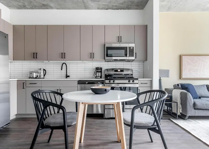 River North 1br W Terrace Grills Yoga Chi-1032 Apartment Chicago
