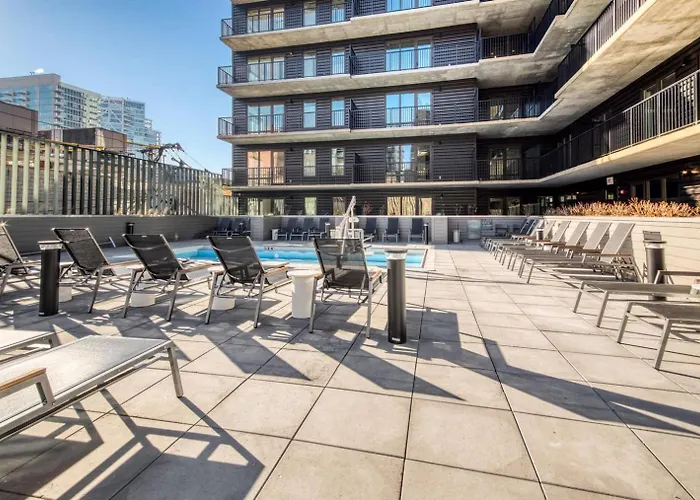 River North 1br W Terrace Grills Yoga Chi-1032 Apartment Chicago